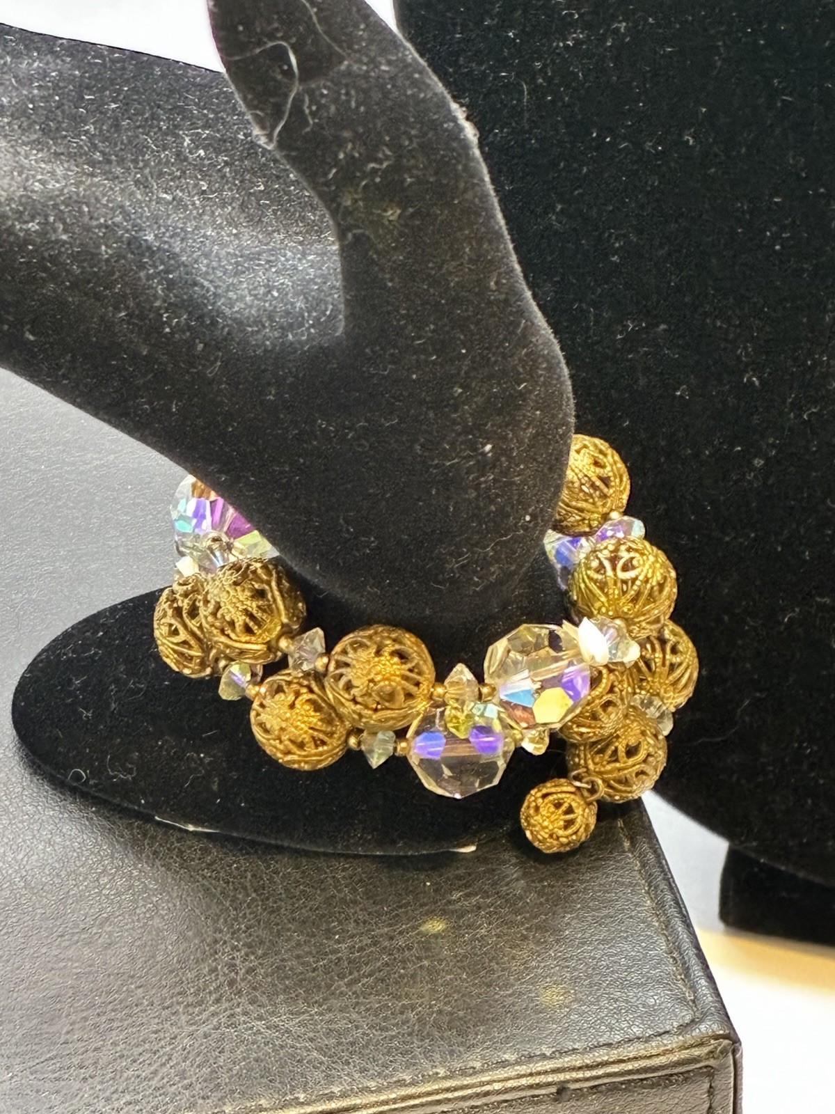 Vintage 16″ Aurora Borealis Crystal & Gold Filigree Choker & Bracelet Set