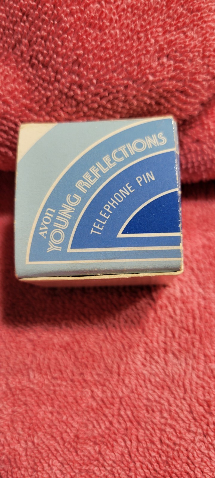 Avon Young Reflections Telephone Pin Gold Tone Chain With Original Box