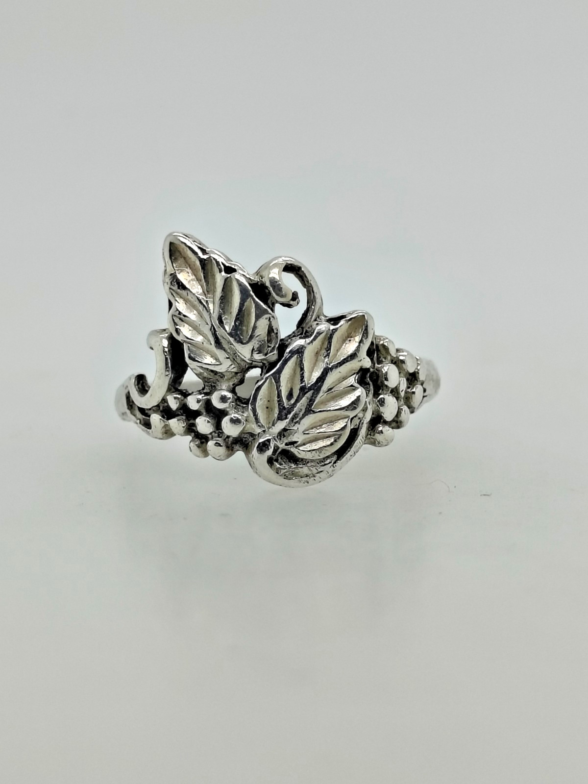 Sterling Silver Vintage Grape Filigree Ring for Women Size 8 Black Hills