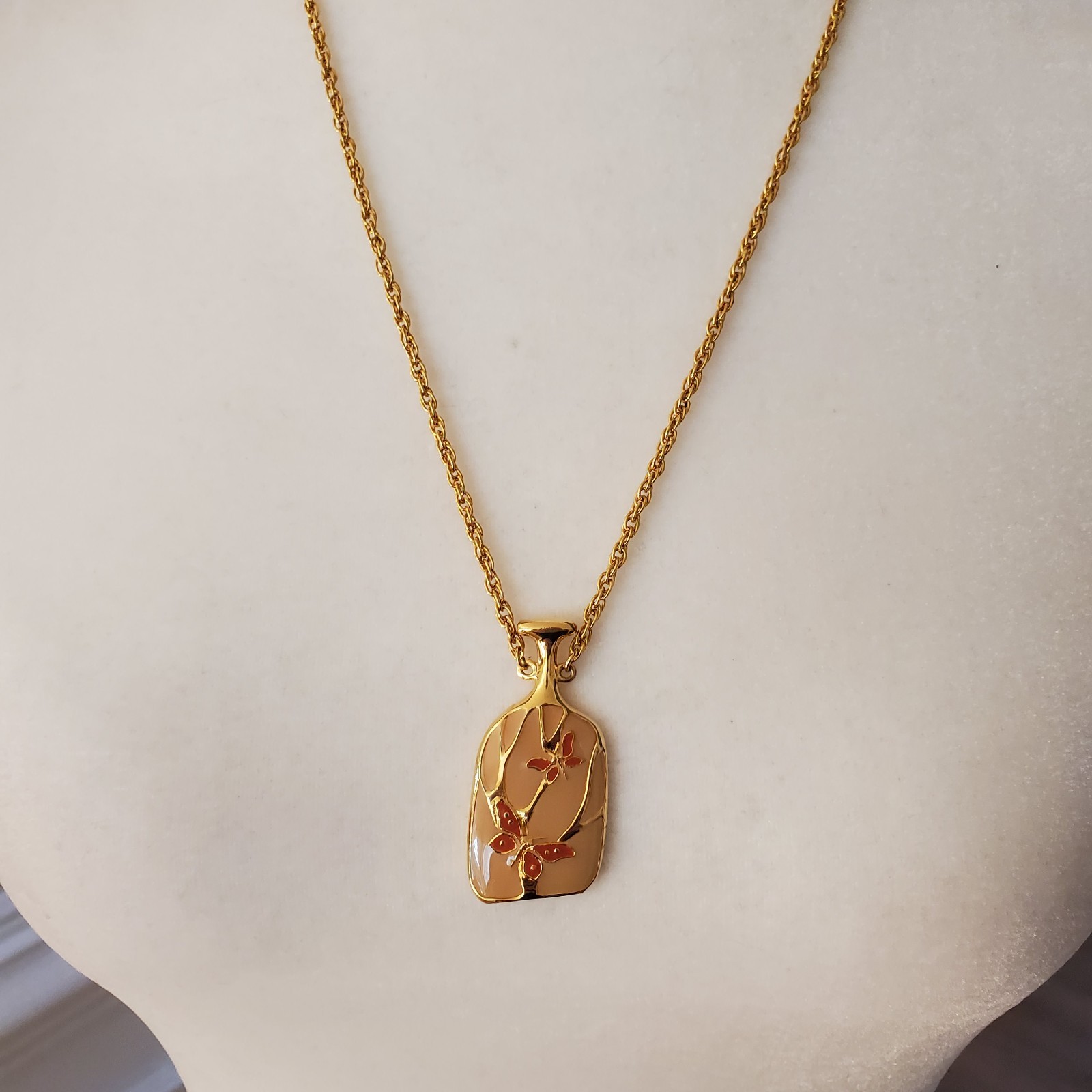 Butterfly Pendant Necklace Goldtone Peachy Orange Signed Thailand 24″