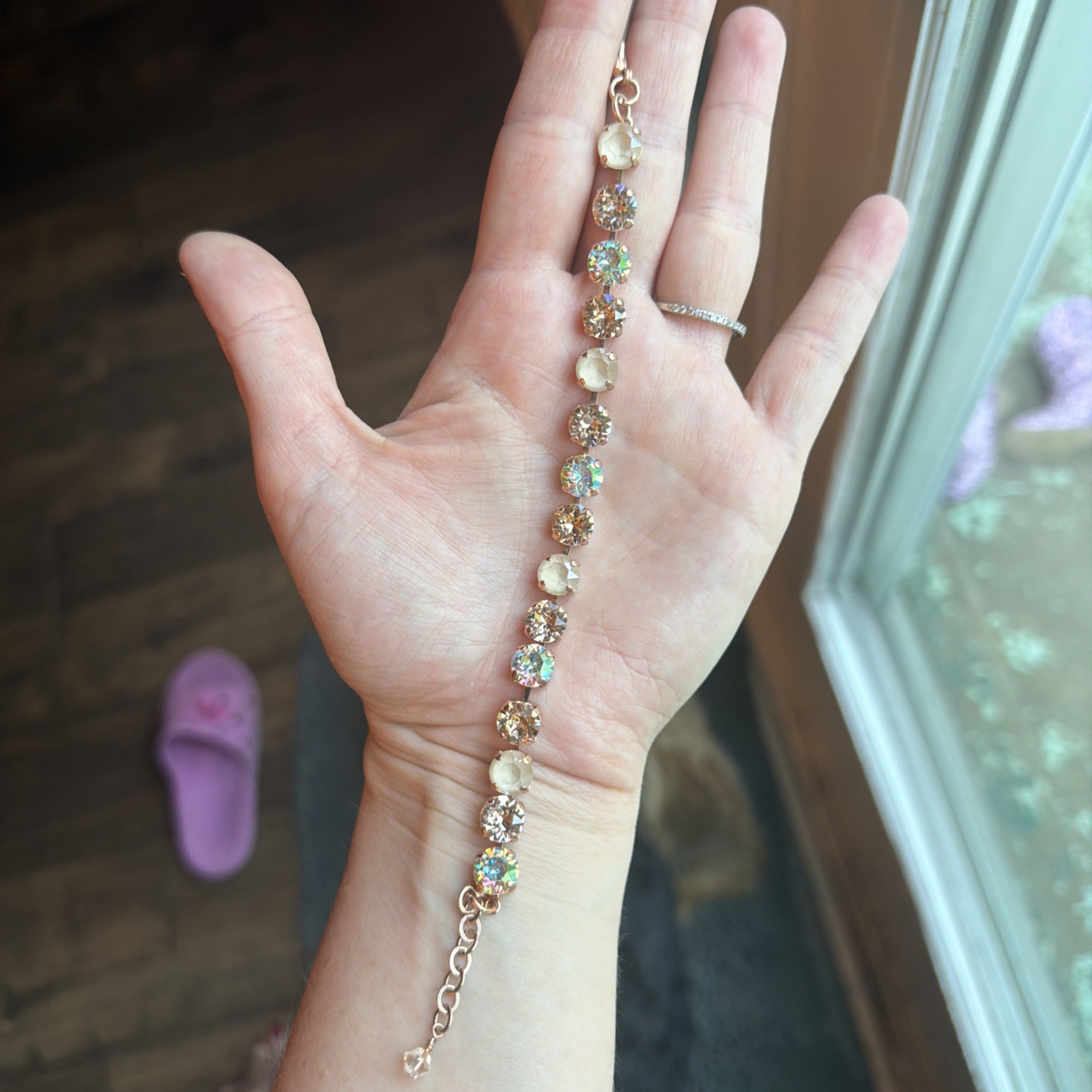 Swarovski Austrian Crystal Bracelet. The Sparkled Shell. Rose gold. Size Average