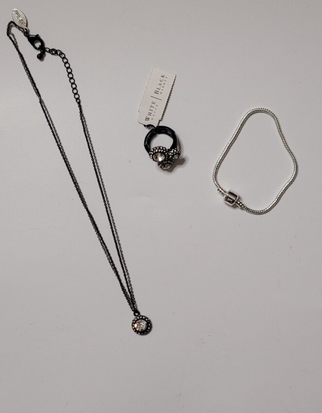 White House Black Market Black & Silver Necklace Ring Bracelet New Jewelry Set