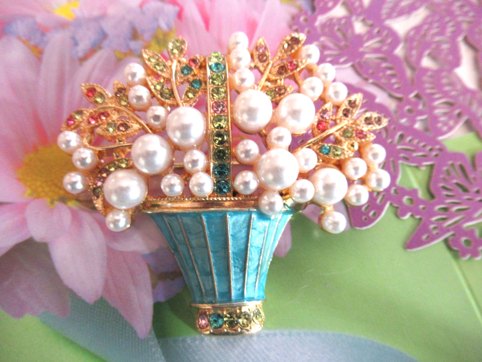 Easter Spring Flower Basket Brooch Sparkling Rhinestone Pin Mother’s Day Gift