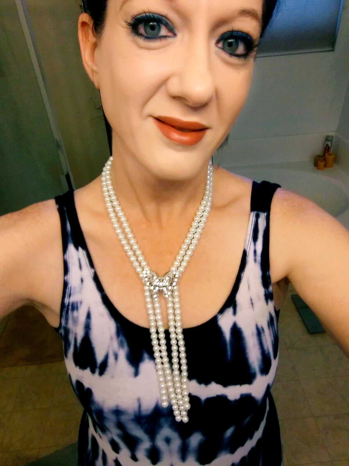 Bib Necklace Butterfly Faux Pearl Costume Jewelry 15.5″ Total Length 9″