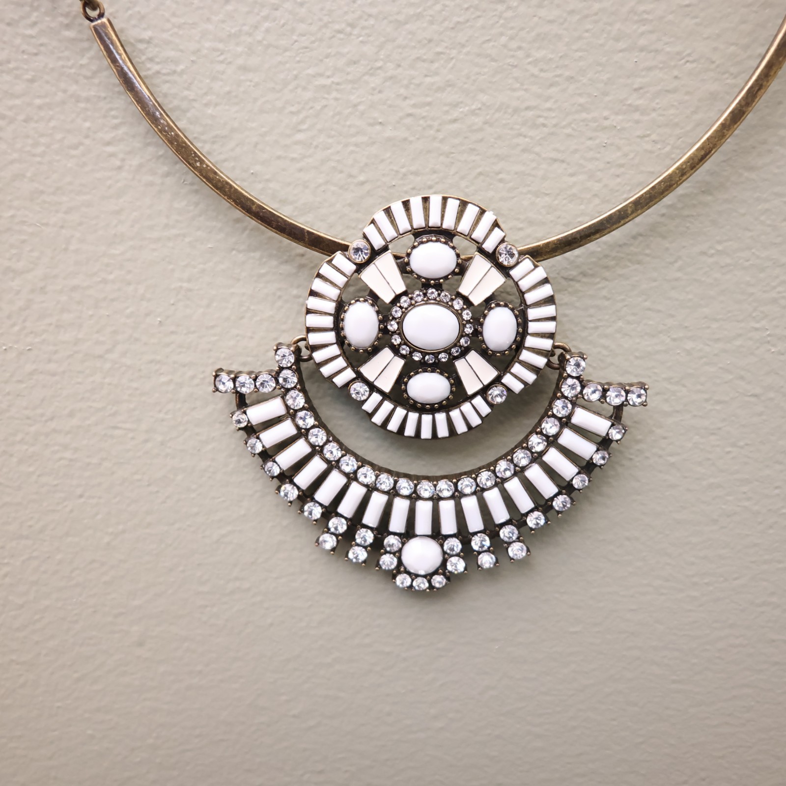 Logo Links necklace Lori Goldstein ivory crystals statement collar bronzetone