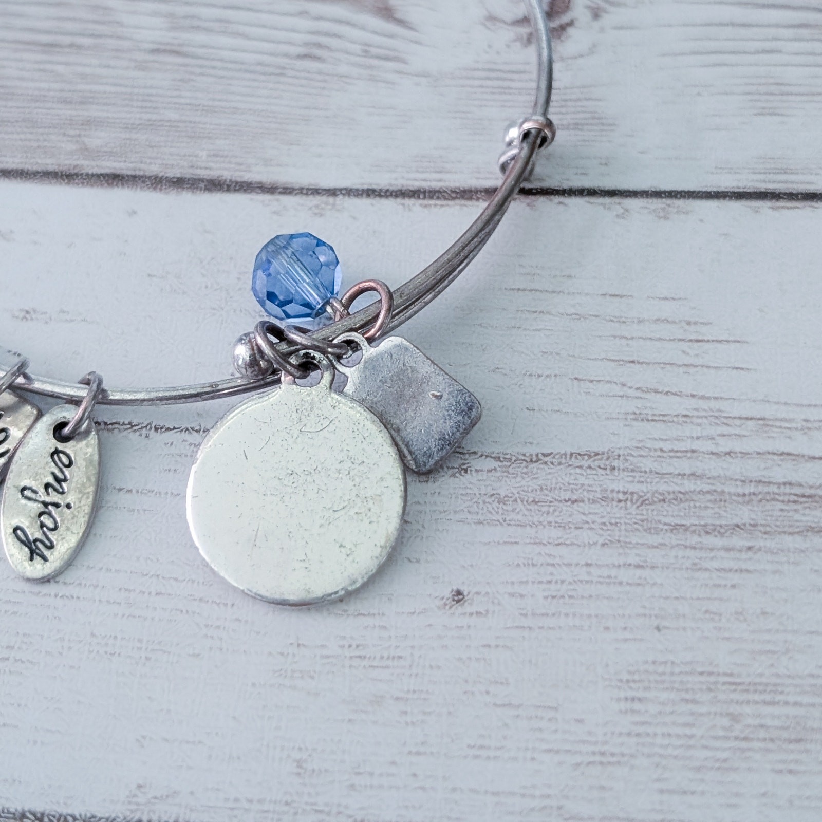 “I Am Blessed” Charm Bracelet – Fair Condition
