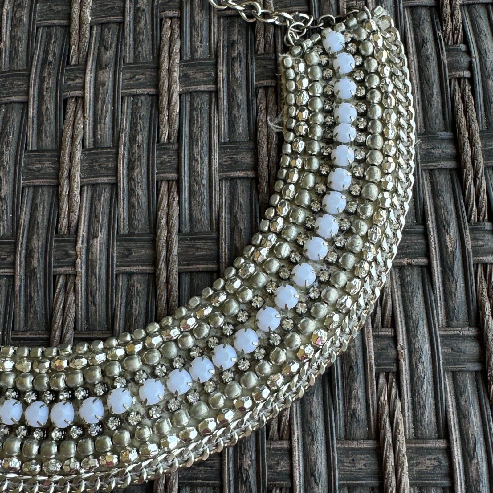 Chico’s Silvertone White Metal Plastic Stones Adjustable Chocker Collar Necklace