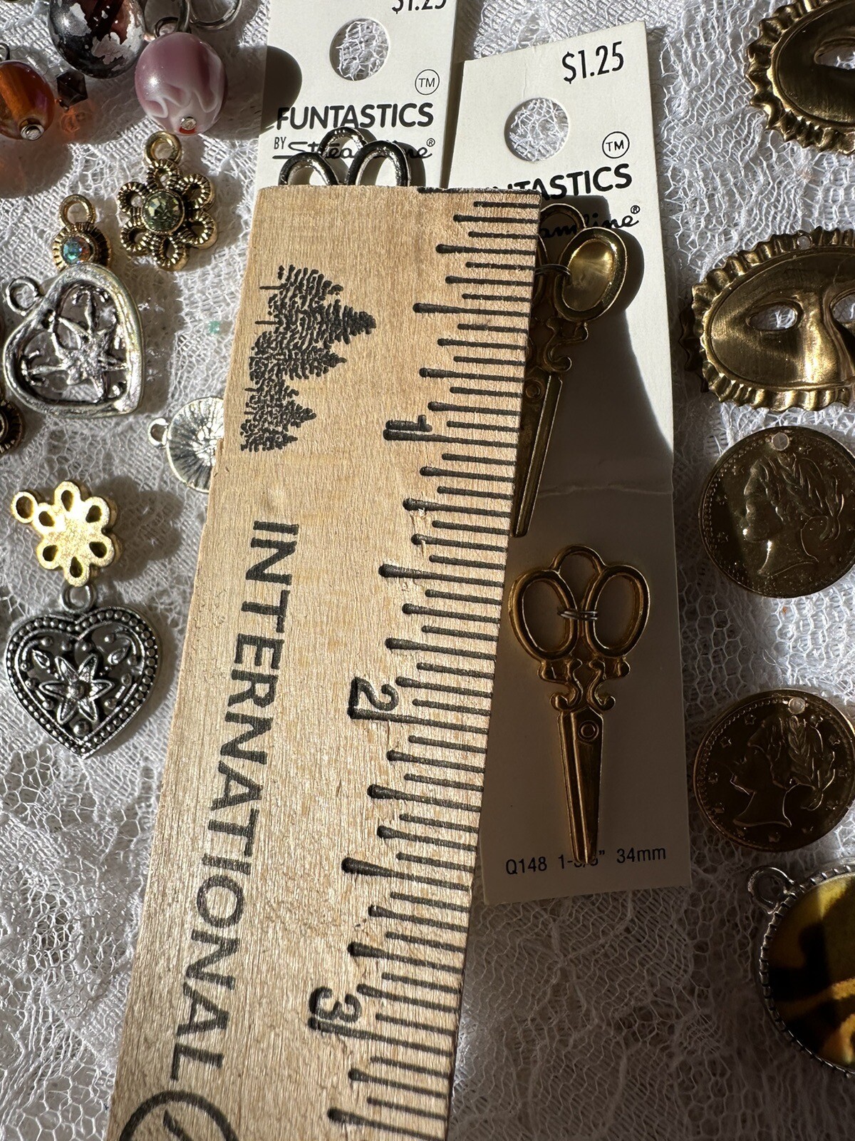 Huge Lot Of Charms King Tut Masks Sports Hearts Unicorn Tennis Scissors Coins