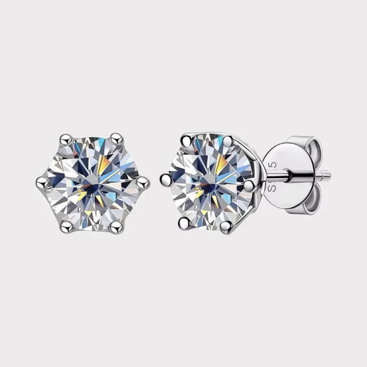 ￼ VVS Moissanite Studd Earings￼