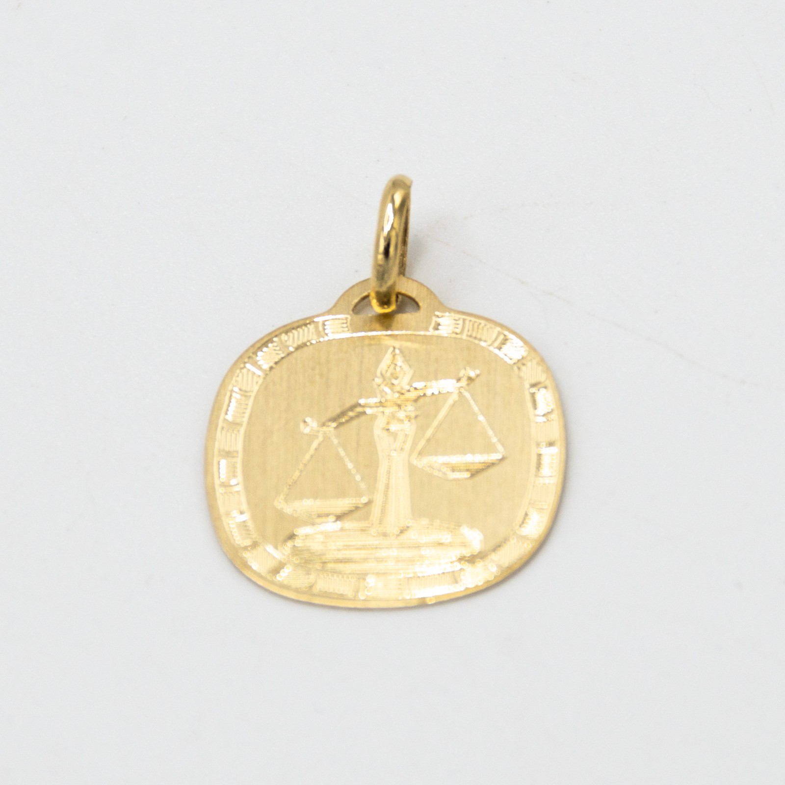 18kt Yellow Gold 750 Men/Women/Unisex “Libra” Zodiac Pendant E.24
