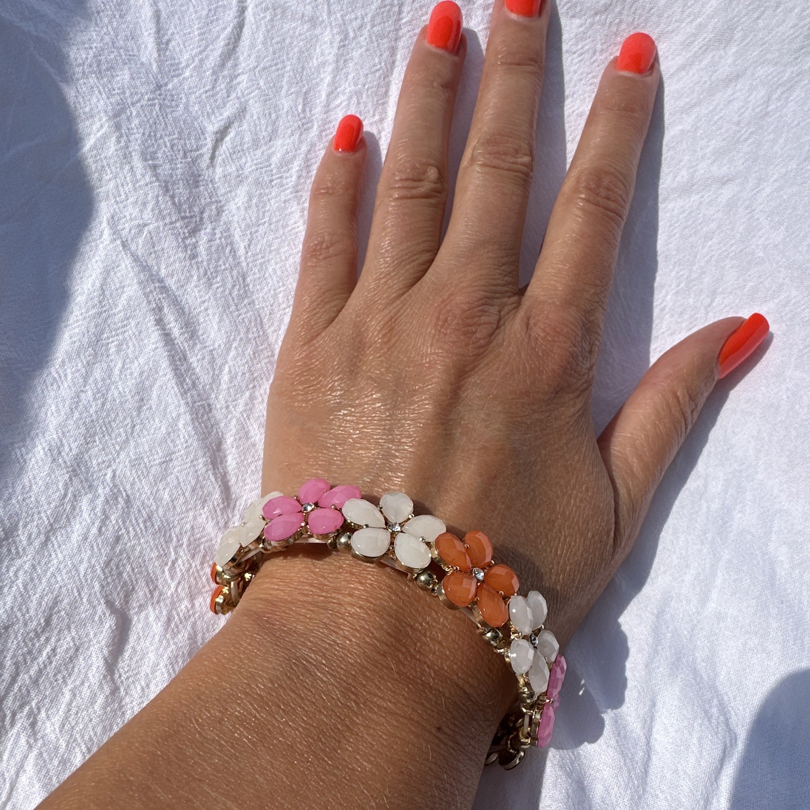 Gold Tone Enamel Flower Link Stretch Bracelet Pink White Orange No Clasp