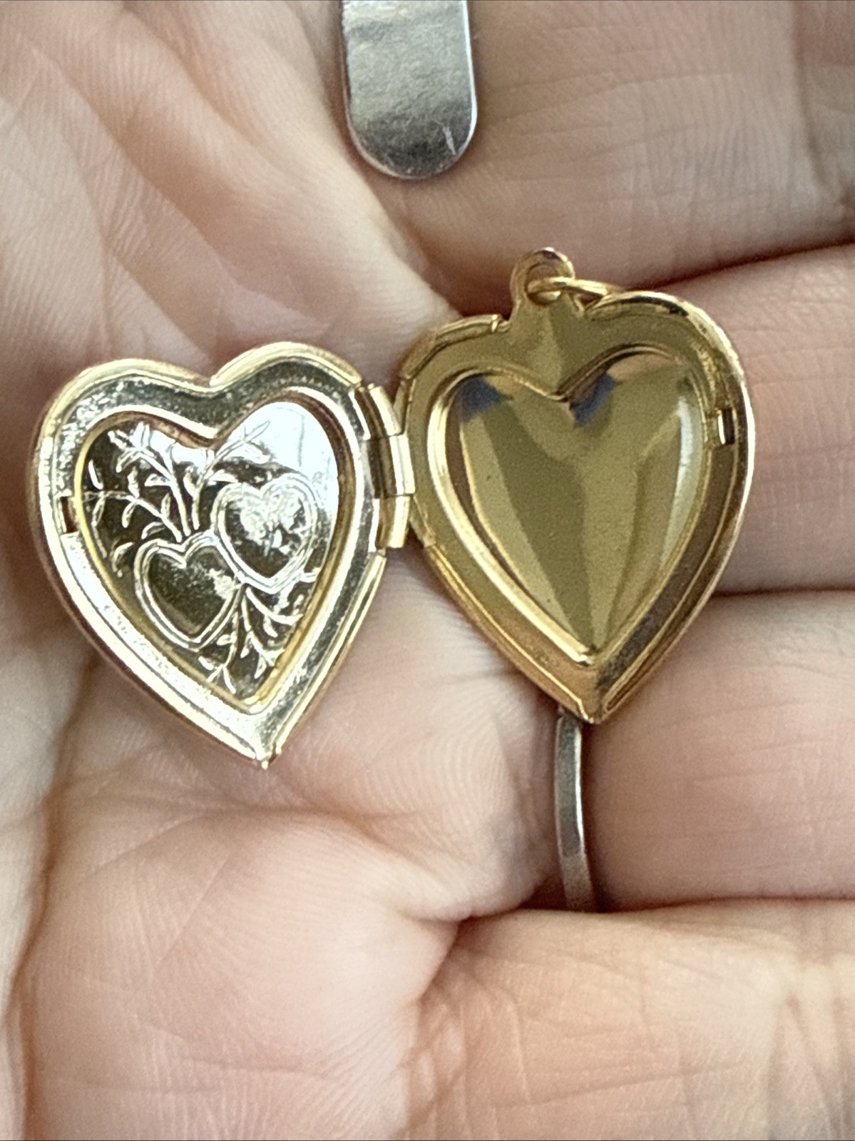 Gold Heart Locket Vintage Jewelry Valentines Day Gift Retro Love Pale Gold
