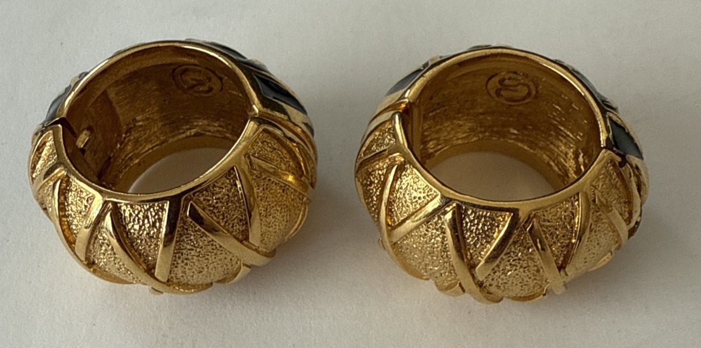 Vintage St John Hinged Enamel Hoop Earrings Gold Tone None Pierced