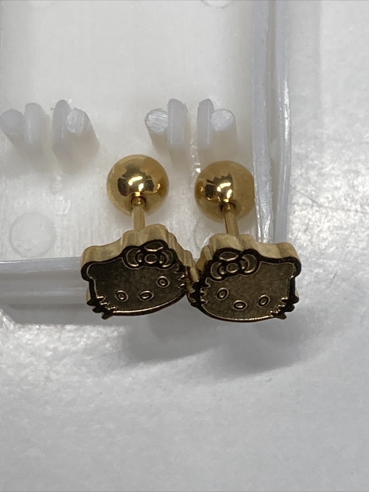 Sanrio Hello Kitty Tiny Stud Earrings Body Jewelry Gold Titanium Steel New