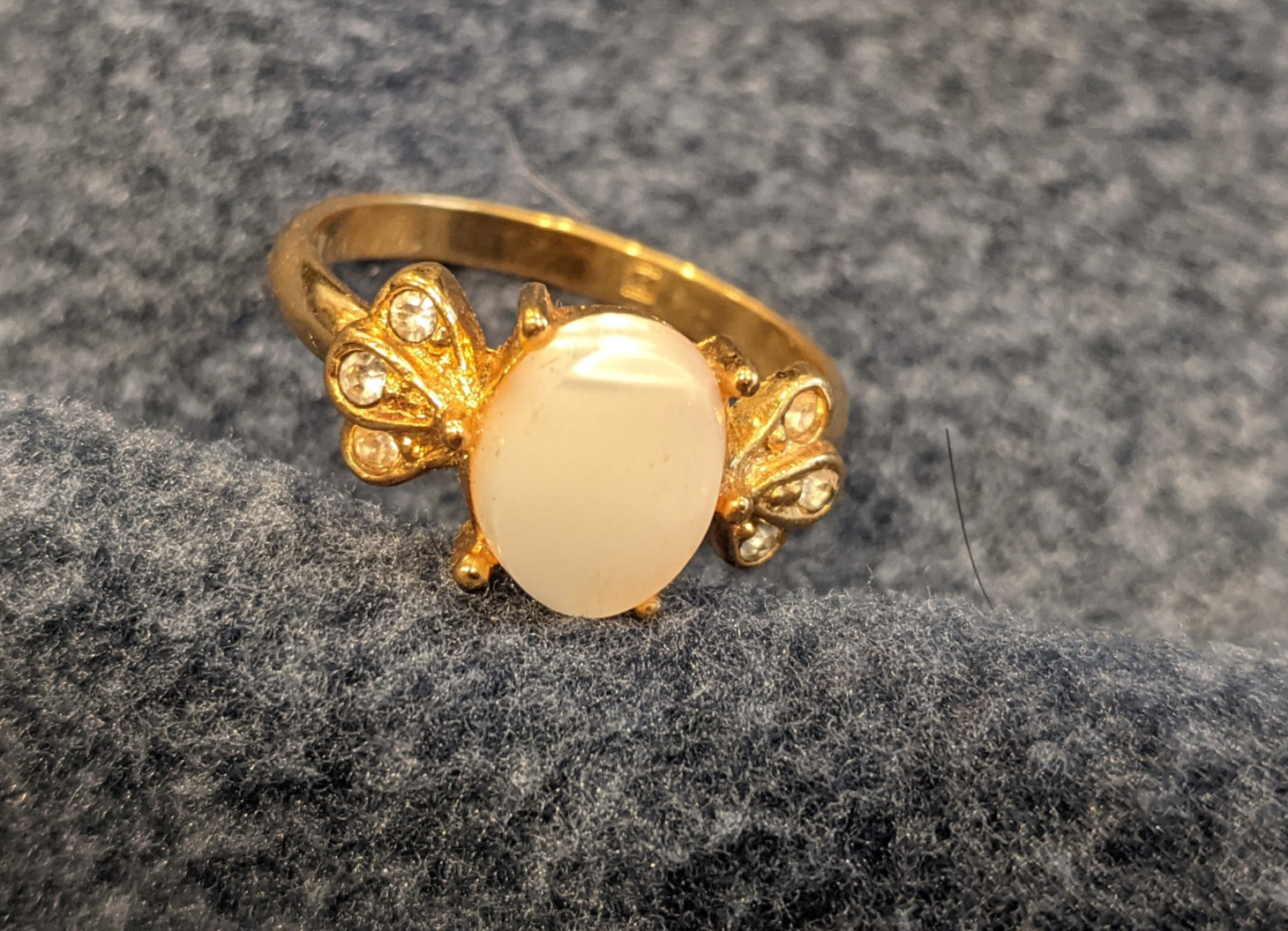 Gold Plated Moon Stone and Six Rhinestone Ring – US Size 9 19mm –