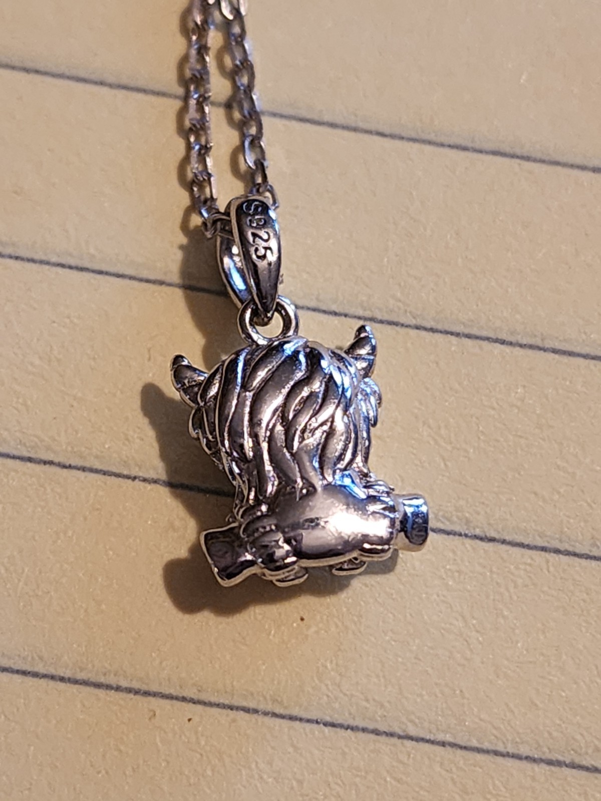GNOCE HIGHLAND COW CHARM ON 20″ ADJUTABLE CHAIN STAMPED “SS 925” STERLING SILVER