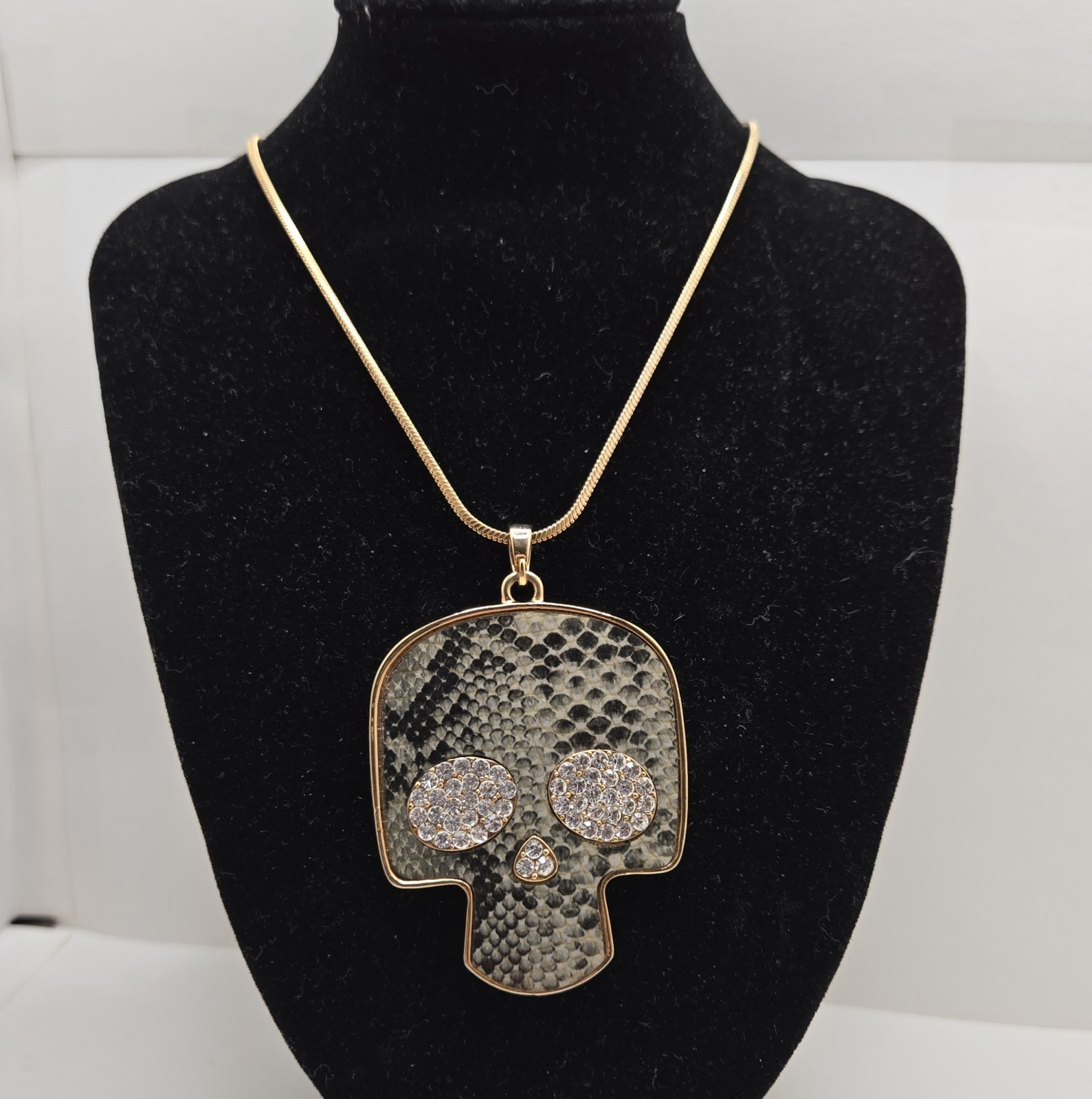 Flat Skull Necklace Double Sided Black/Green Camo W/Rhinestone Bling NEW NO TAGS