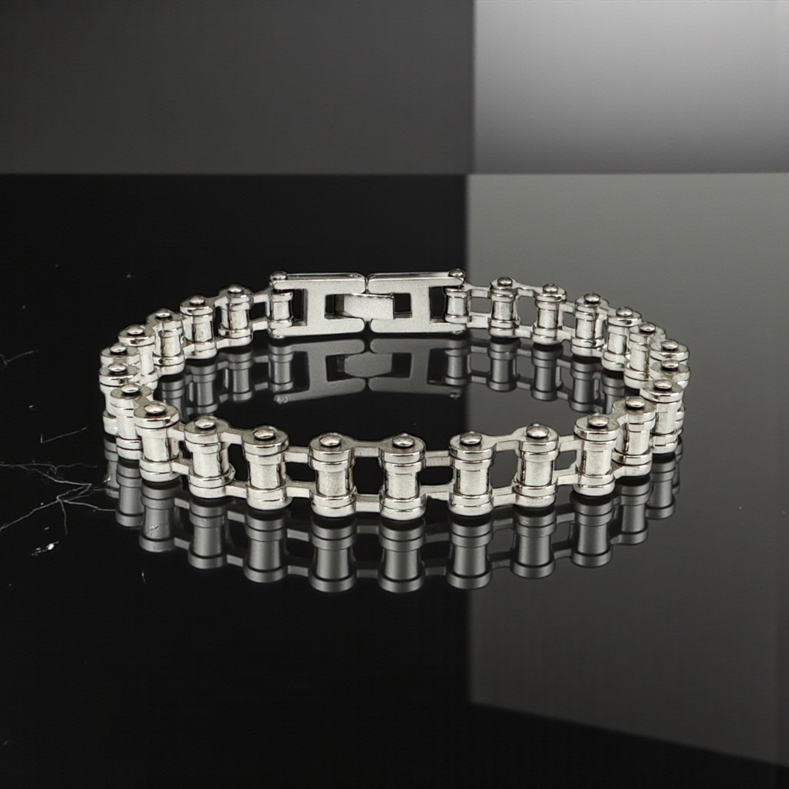 Men’s Stainless Steel Bike Chain Bracelet Heavy Duty Biker Link Wristband 8.26″