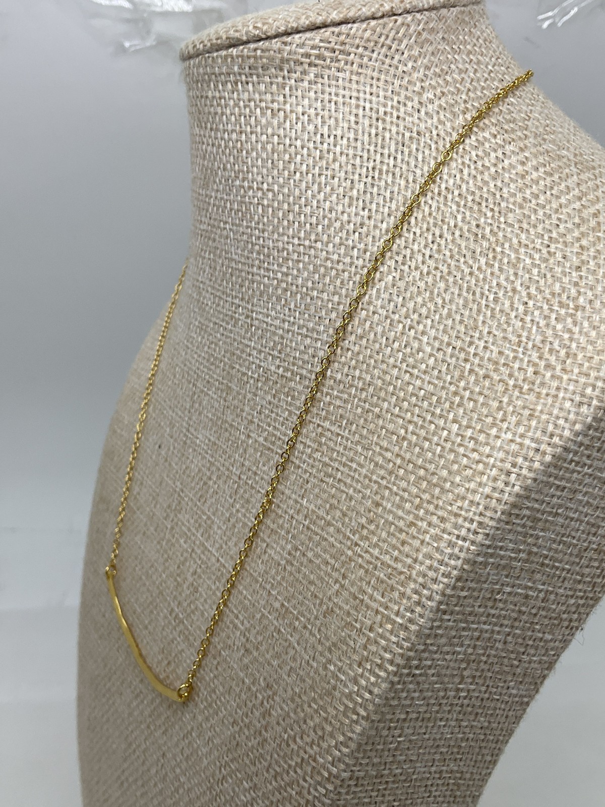 Gorjana Textured Curb Bar Pendant Necklace
