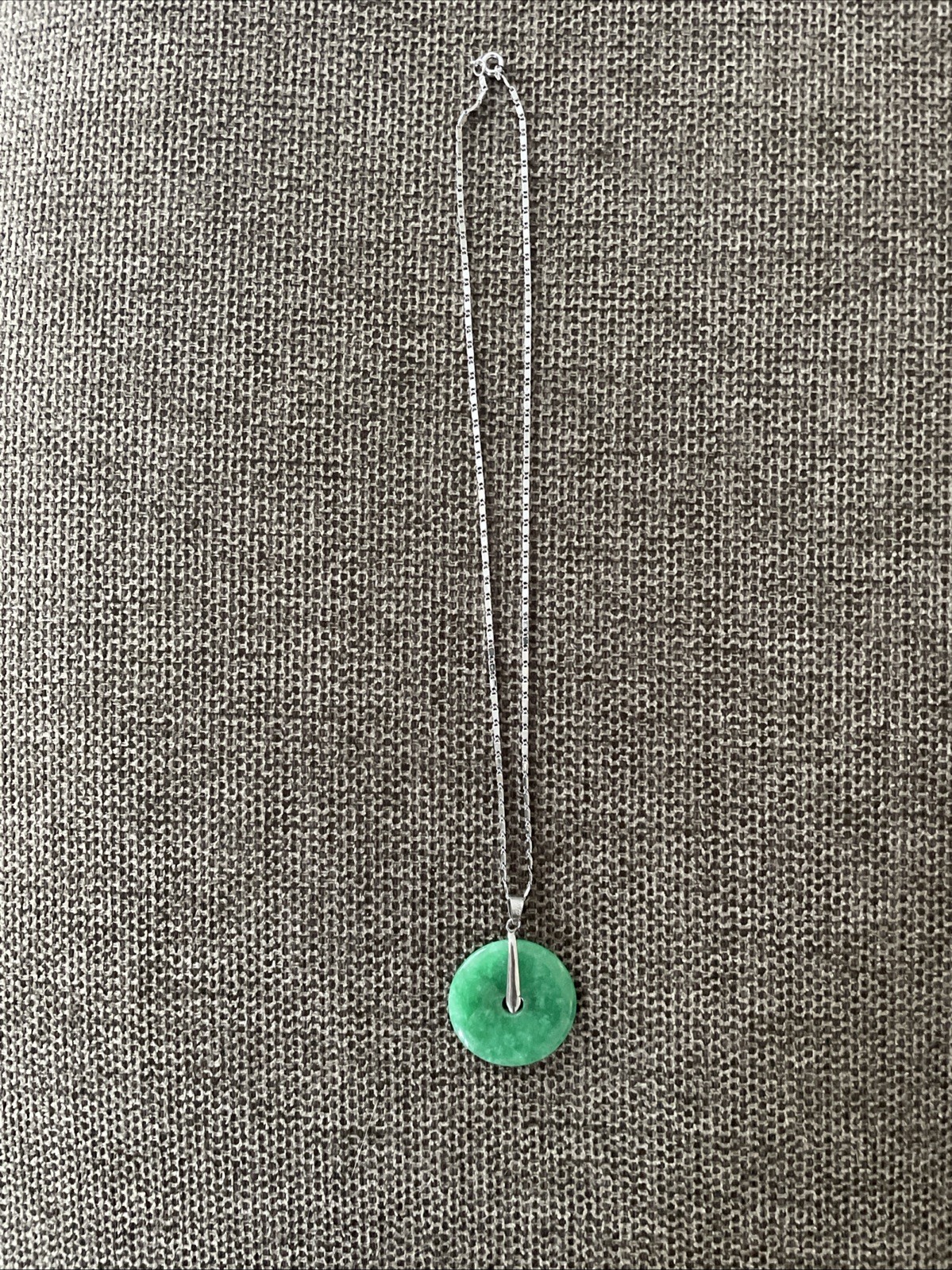Jade Donut Pendant Necklace 18Kgp White