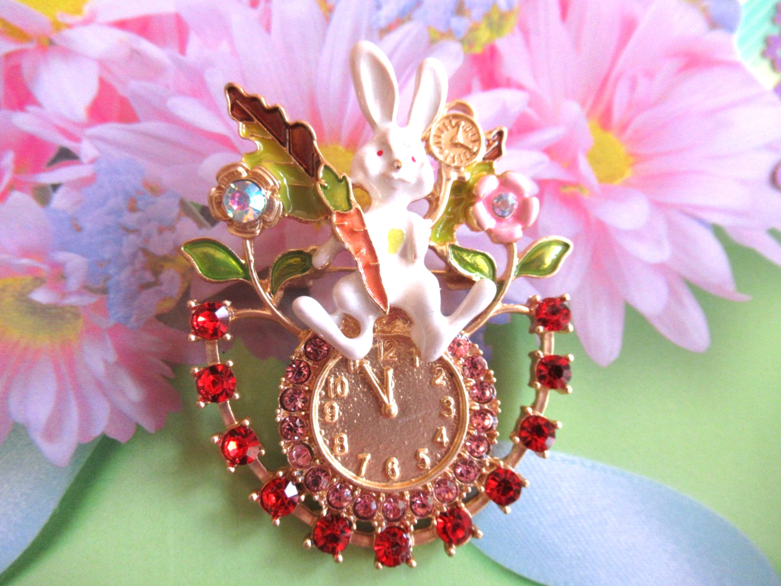 Easter Spring Bunny Crystal Rhinestone Brooch Pin Rabbit Easter NEW