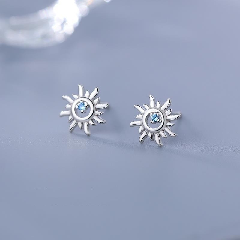 Blue Rhinestone Sun Ear Studs Women’s Fashionable Hollow Earrings Zinc Alloy
