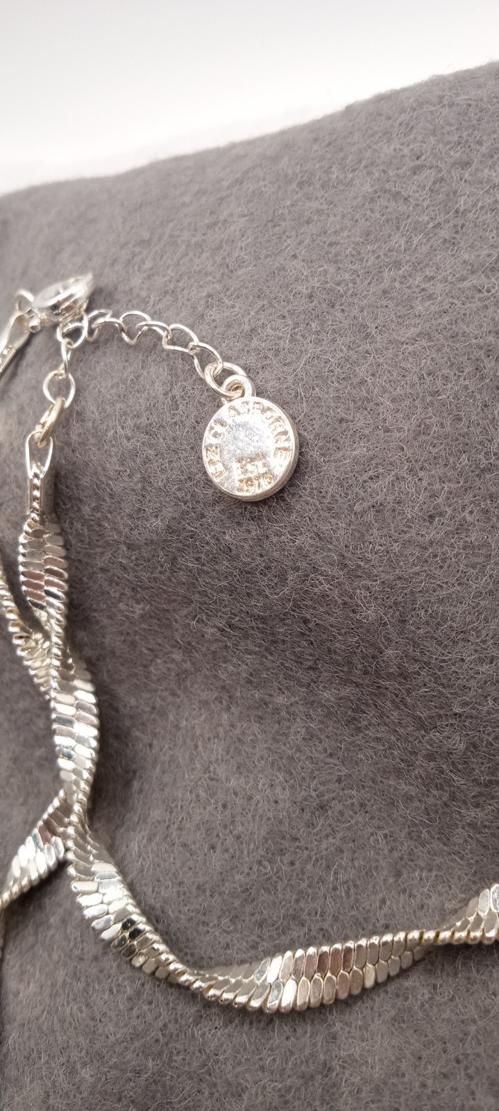 Silver Tone Twisted Herringbone Necklace Liz Claiborne Wedding 16″ Adjustable