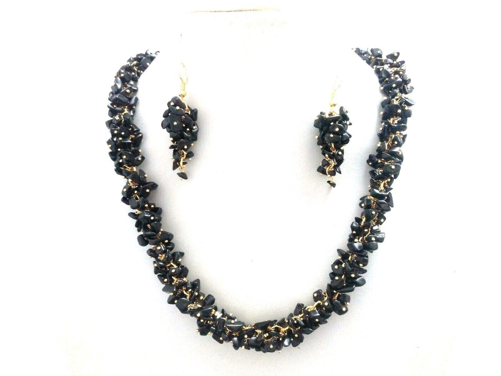Black Onyx Chips Smooth 4-6mm Beads 18″inch 1 Necklace With 1 Bracelet
