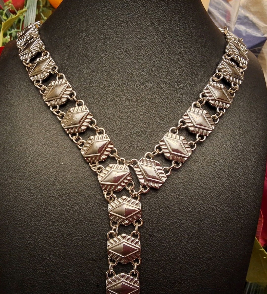 WHITE HOUSE BLACK MARKET”Y”NECKLACE SILVER COLOR BRAND NEW WITH TAG .