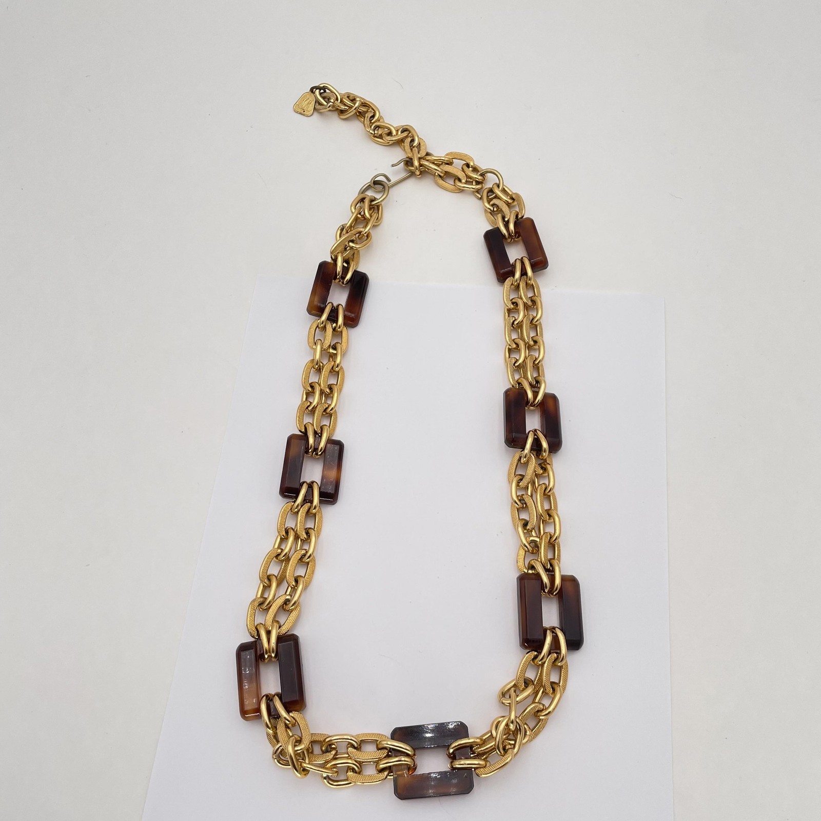 JM Chunky Statement Chain Necklace Gold Tone Tortoise Brown Resin Links 24in