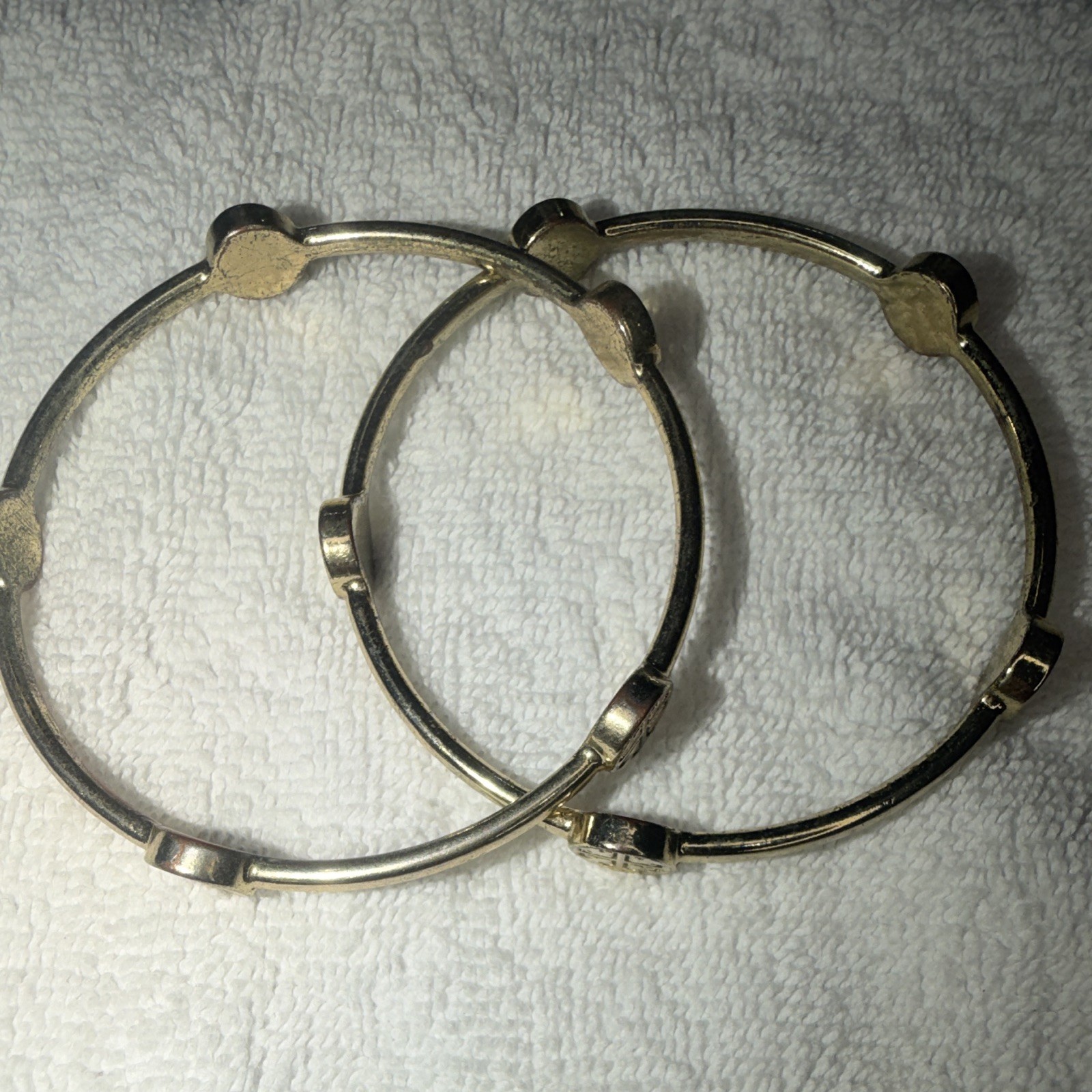 Gold Tone Round Hoop Earrings Hinged Snap Closure Cross Pattern No Stone