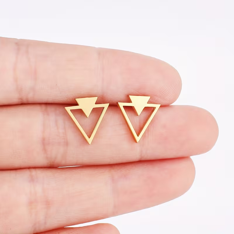 Men Fashion Stainless Steel Triangle Shaped Stud Earrings Easy Earrings Europe