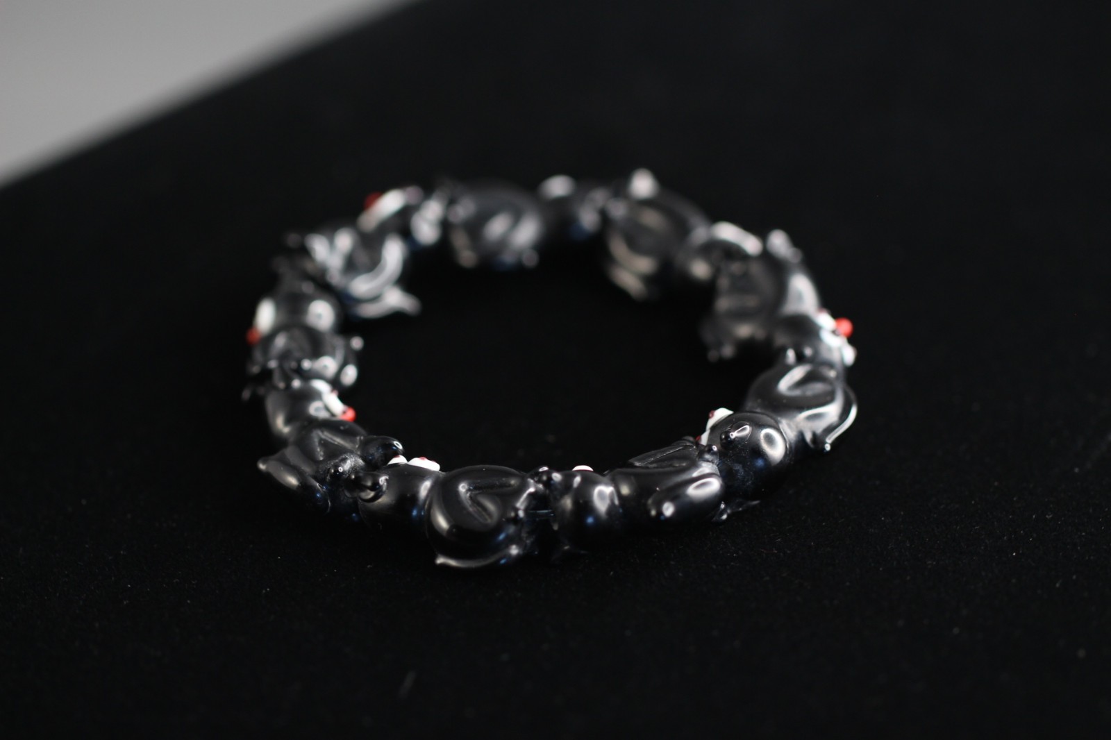 Black Friday Black Cat Lampwork Bracelet 6.5″ Elastic Glass Beads