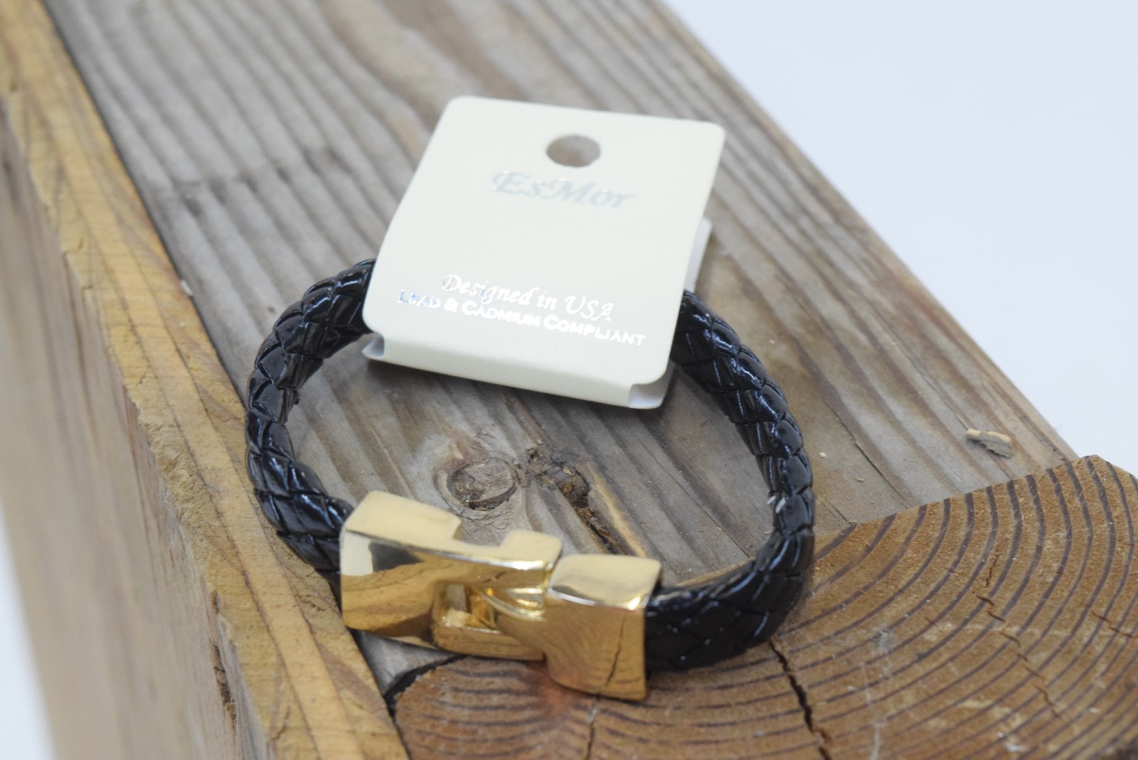 NWT WOMEN’S BLACK & GOLD BRACELET BY ESMOR. LEAD & CADMIUM COMPLIANT.