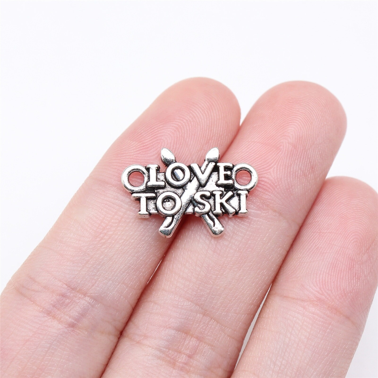 15 or 40PCS Antique Silver Love to Ski Charm Pendant Connector, Sports GGS396
