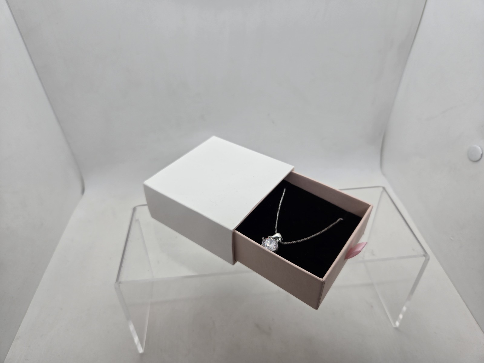 Cubic Zirconia Round Cut Necklace Six Prong Solitaire 18 inch Chain New with box