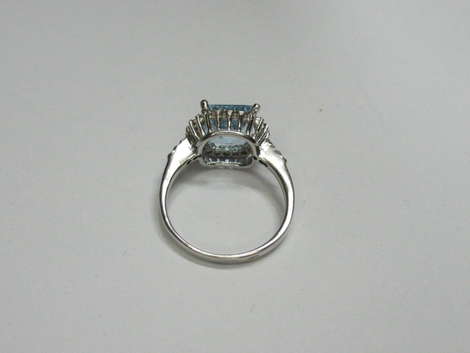 Women’s 925 sterling silver ring, topaz, cubic zirconia, 3,01 gr., size 7,25.