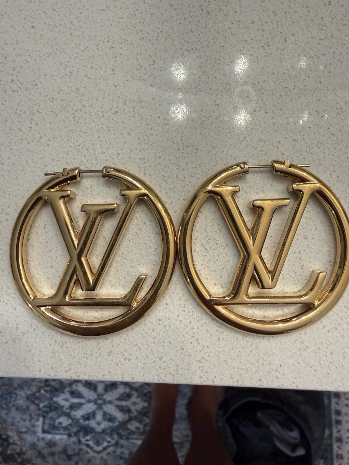 Louis Vuitton Louise Hoop GM Earrings Gold LV Logo M64288 Authentic