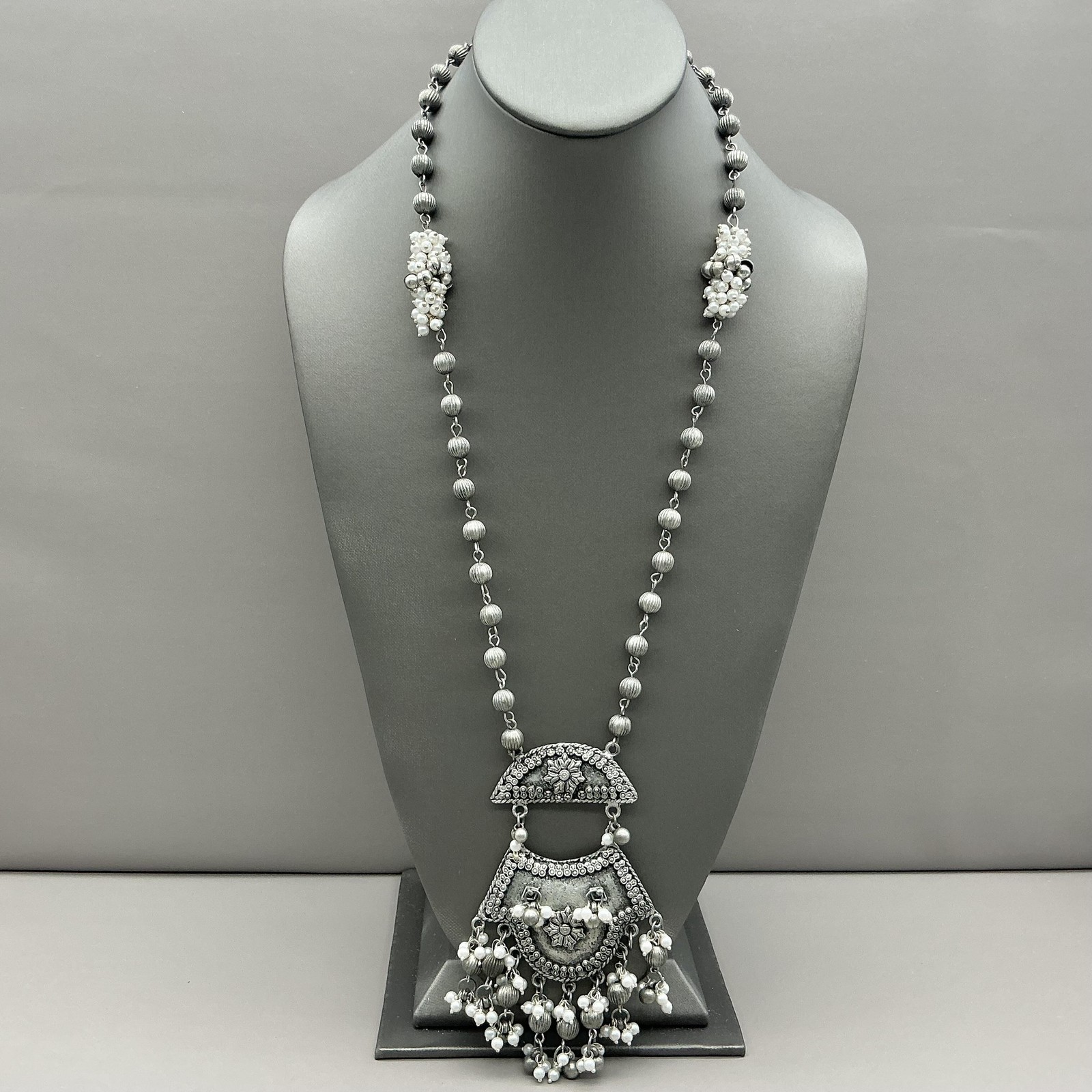 Necklace Silver Tone Beaded Fringe Bib Pendant Imitation Pearl Statement Jewelry