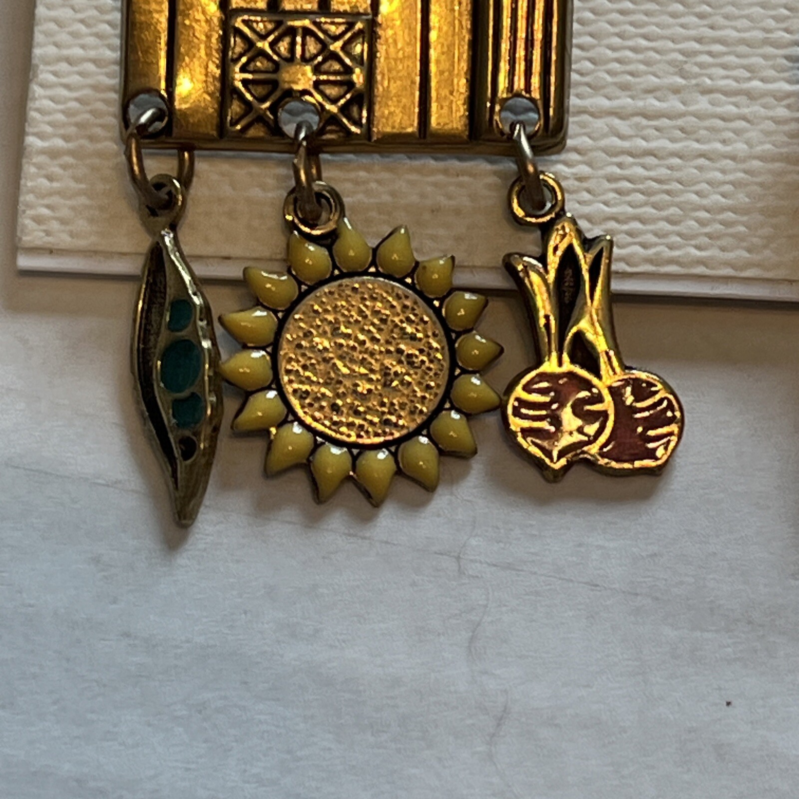 Unique 1/20 14k GF Barn Charm Earrings With Pea, Sunflower & Beet Charms 1.875”