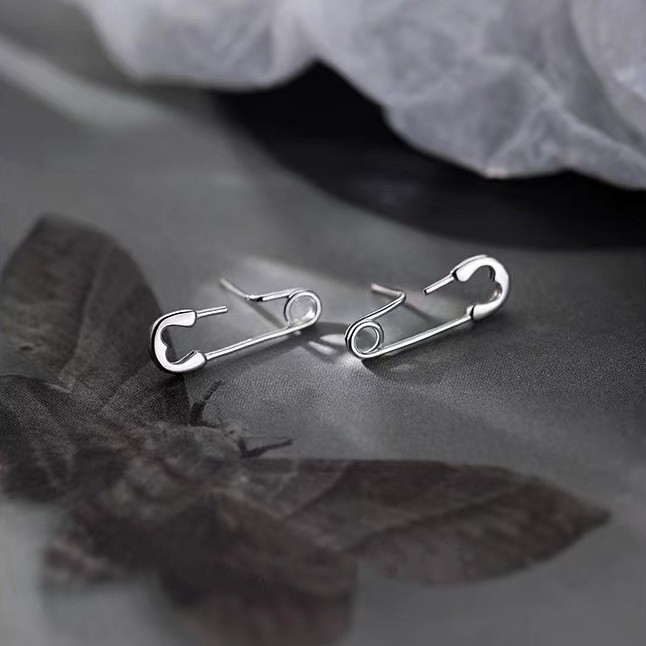 Cute Paper Clip Shaped 925 Sterling Silver Stud Earrings