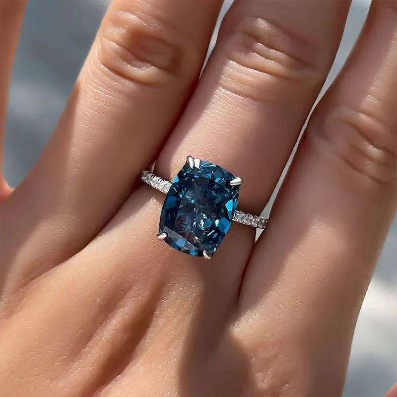 Fashion Woman White Gold Plated Sparkling Blue CZ Band Ring Sizes 6-10 Gift
