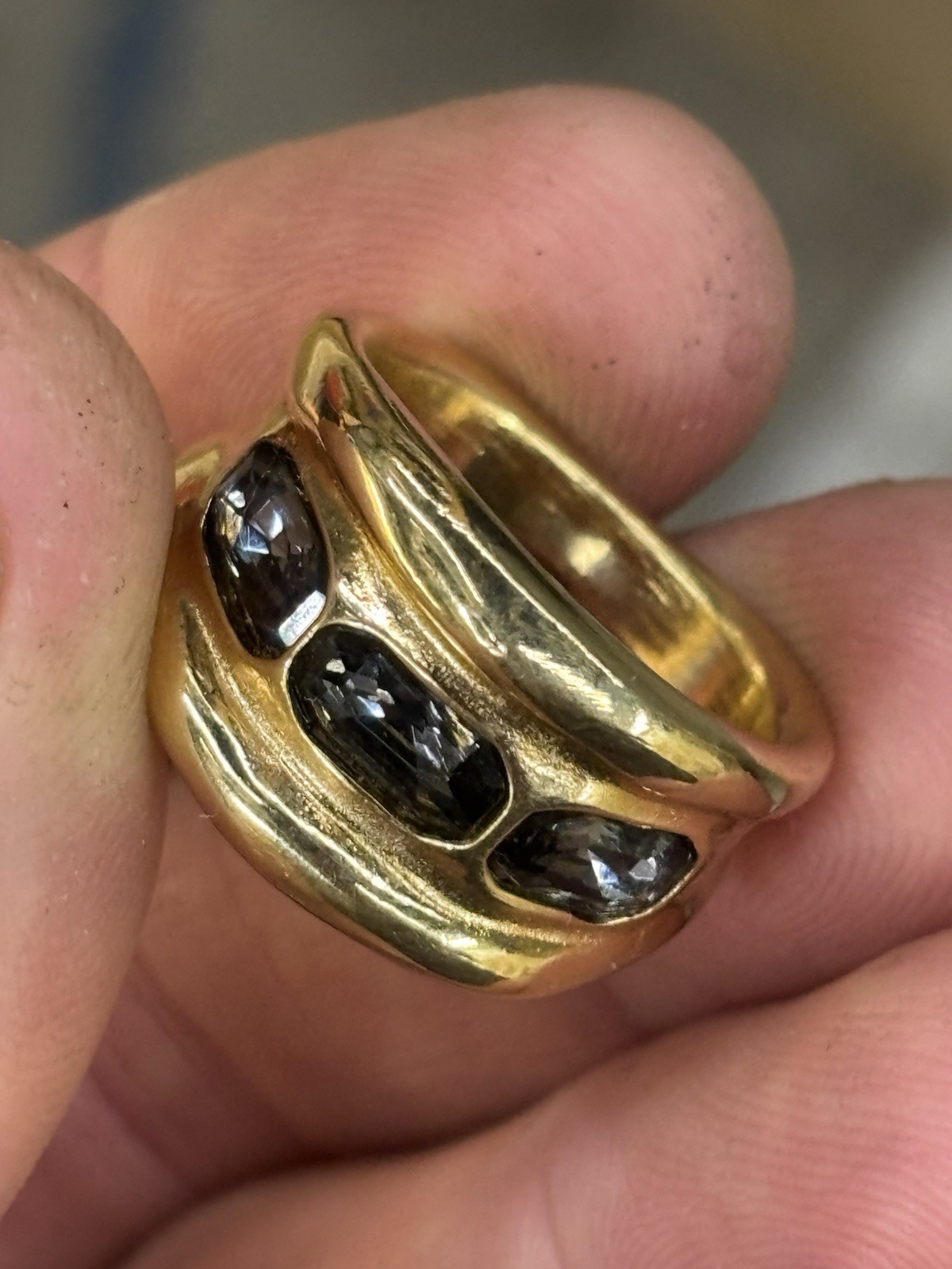 Authentic UNOde50 “Bluemoon” Three-Crystal Ring