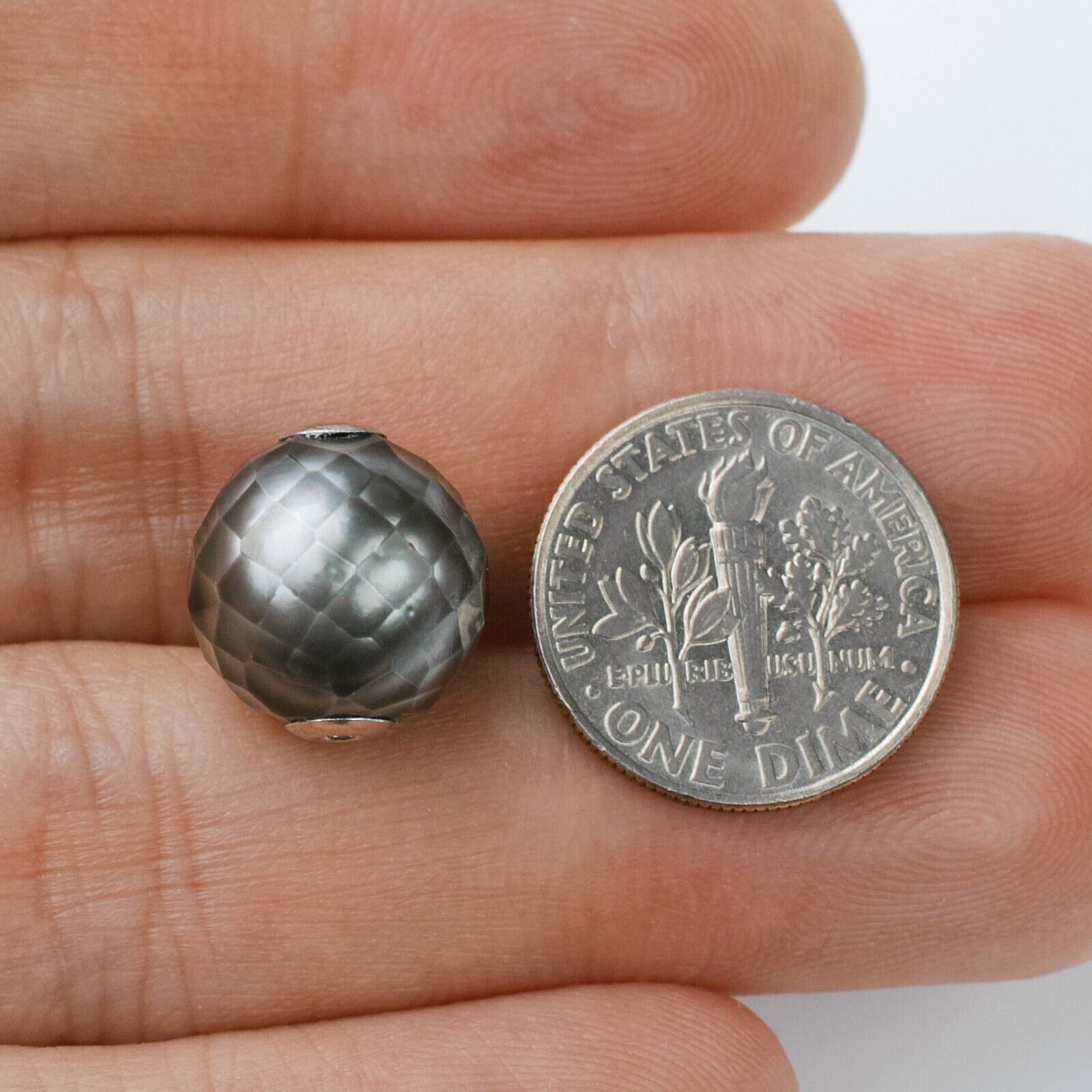 Round 12.5mm Faceted Tahitian Saltwater Loose Pearl Fulldrilled,13.3Carat,18KW