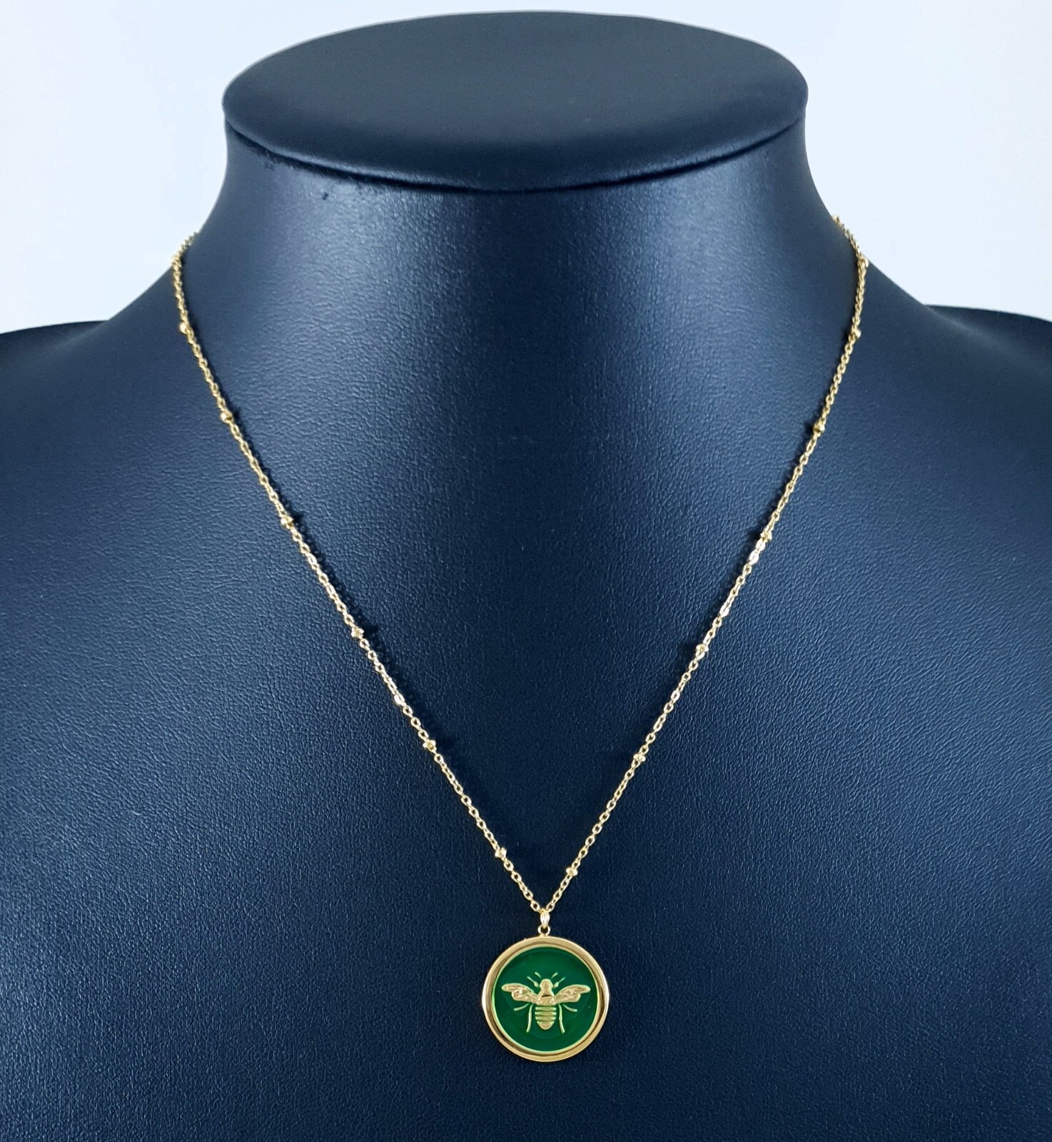 Necklace 18 K Gold Plated Chain 45 cm with Round Green Enamel Gold Bee Pendant