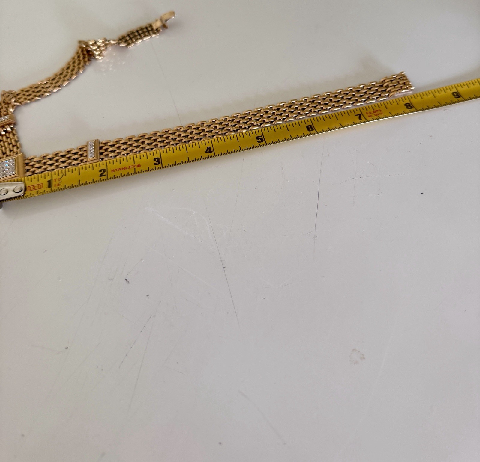 AVON Brick Chain Design V Shape Pave Rhinestone Push Lock Gold Tone Necklace 16”