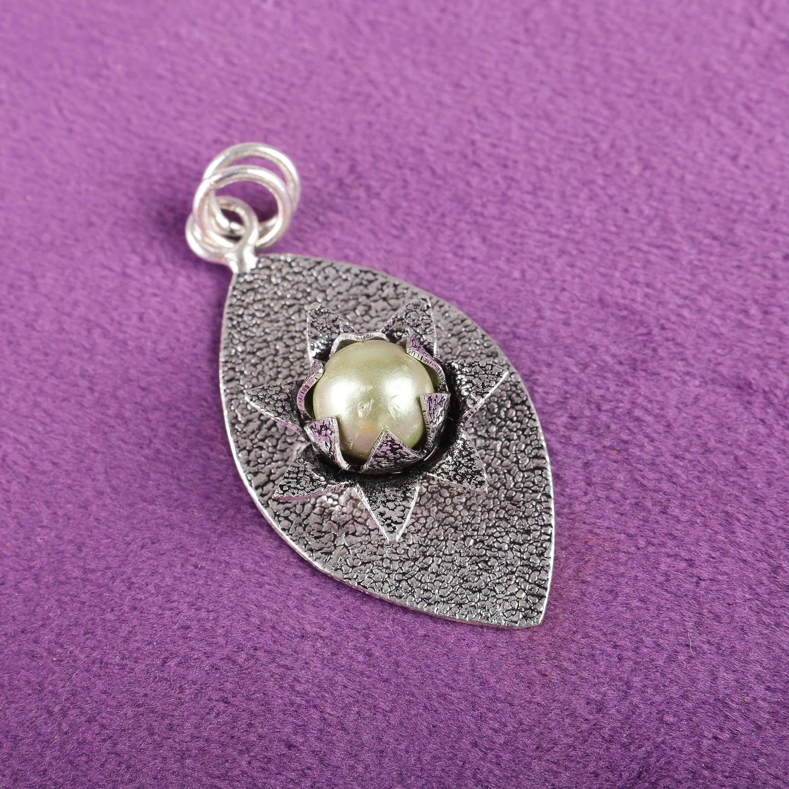 Green Shell Pearl Gemstone Handmade Channel Set Wife Pendant 925 Sterling Silver
