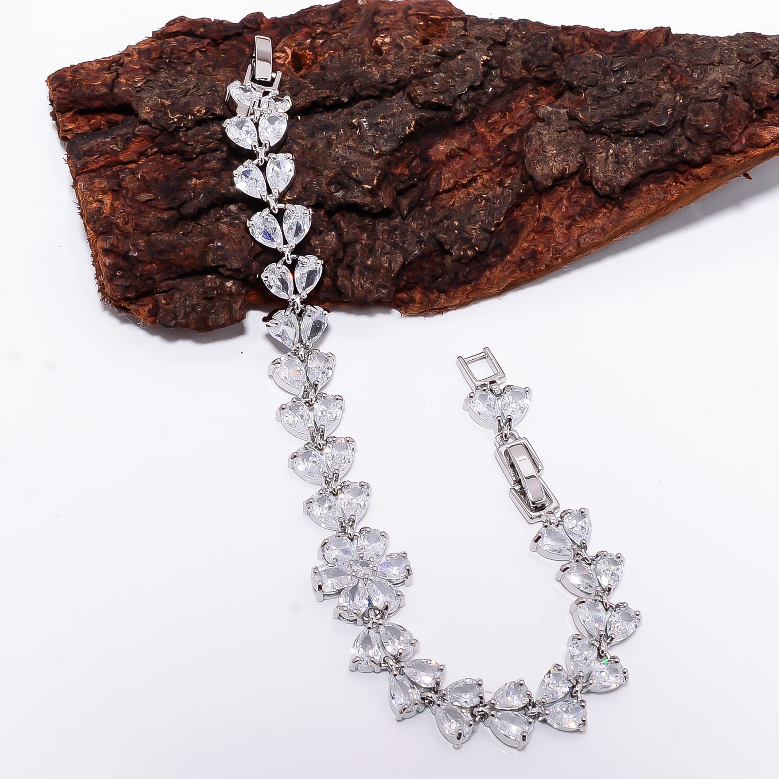 White Topaz, CZ 925 Sterling Silver Adjustable Bracelet 7-8″ B13488
