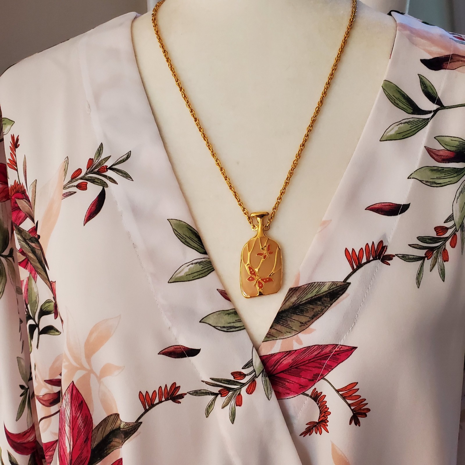 Butterfly Pendant Necklace Goldtone Peachy Orange Signed Thailand 24″
