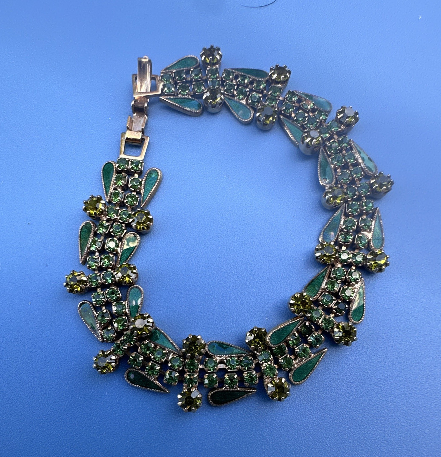 Green Crystal Rhinestone Enamel Flower Link Bracelet Silver Tone Fold Over